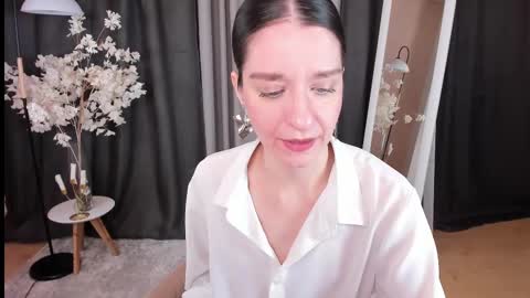 Helen online show from March 2025 02:46:02 AM