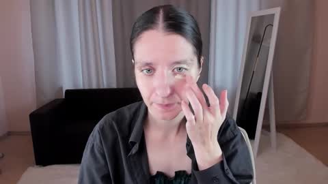 Helen online show from September 2025 02:15:02 AM