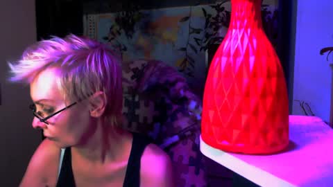 Snapshot of helgahimmele chatting on March 2026 10:22:01 PM Helga online show from March 2026 10:22:01 PM