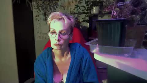 Helga online show from July 2026 06:15:02 PM