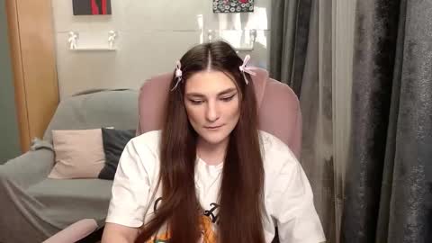 helgamun online show from November 2025 11:42:01 AM