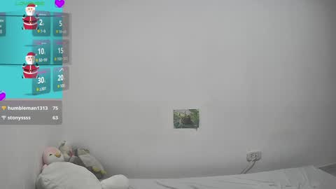 Snapshot of helia_n_amy chatting on December 2024 10:55:02 PM Helia Transfem and Amy online show from December 2024 10:55:02 PM