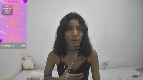 Snapshot of helia_n_amy chatting on January 2025 05:22:02 AM Helia Transfem and Amy online show from January 2025 05:22:02 AM