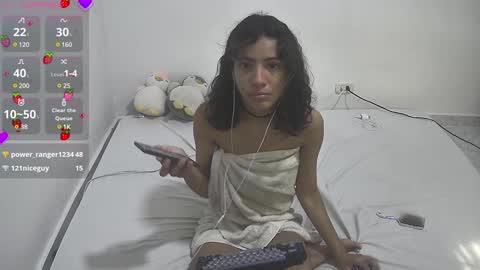 Snapshot of helia_n_amy chatting on January 2025 03:08:02 PM Helia Transfem and Amy online show from January 2025 03:08:02 PM
