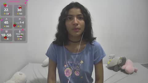 Snapshot of helia_n_amy chatting on January 2025 05:13:02 AM Helia Transfem and Amy online show from January 2025 05:13:02 AM