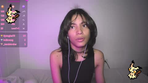 Snapshot of helia_n_amy chatting on January 2025 08:19:01 AM Helia Transfem and Amy online show from January 2025 08:19:01 AM