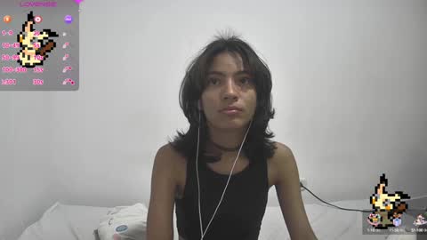 Snapshot of helia_n_amy chatting on January 2025 01:54:01 PM Helia Transfem and Amy online show from January 2025 01:54:01 PM