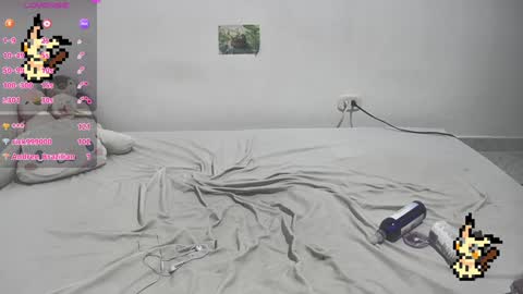 Snapshot of helia_n_amy chatting on January 2025 08:18:02 AM Helia Transfem and Amy online show from January 2025 08:18:02 AM