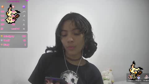 Snapshot of helia_n_amy chatting on January 2025 06:23:02 AM Helia Transfem and Amy online show from January 2025 06:23:02 AM