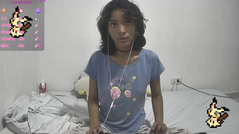 Snapshot of helia_n_amy chatting on January 2025 11:35:02 PM Helia Transfem and Amy online show from January 2025 11:35:02 PM