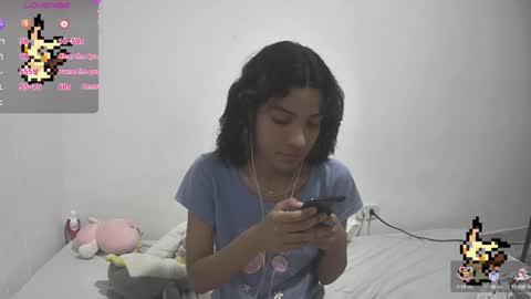 Snapshot of helia_n_amy chatting on January 2025 01:22:01 AM Helia Transfem and Amy online show from January 2025 01:22:01 AM