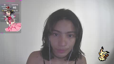 Snapshot of helia_n_amy chatting on February 2025 07:49:01 PM Helia Transfem and Amy online show from February 2025 07:49:01 PM
