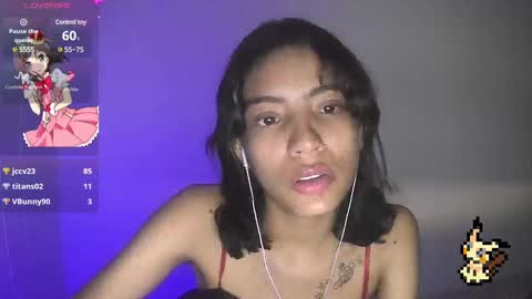 Snapshot of helia_n_amy chatting on February 2025 11:29:02 AM Helia Transfem and Amy online show from February 2025 11:29:02 AM