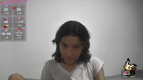Snapshot of helia_n_amy chatting on February 2025 04:15:01 AM Helia Transfem and Amy online show from February 2025 04:15:01 AM