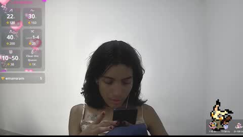 Snapshot of helia_n_amy chatting on February 2025 07:19:02 PM Helia Transfem and Amy online show from February 2025 07:19:02 PM