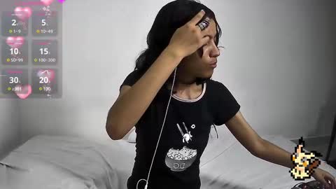 Snapshot of helia_n_amy chatting on February 2025 10:53:01 PM Helia Transfem and Amy online show from February 2025 10:53:01 PM