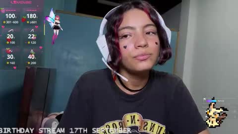 Snapshot of helia_n_amy chatting on September 2025 05:30:01 AM Helia Transfem and Amy online show from September 2025 05:30:01 AM