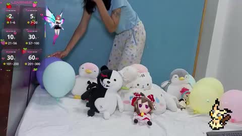 Snapshot of helia_n_amy chatting on September 2025 02:51:01 PM Helia Transfem and Amy online show from September 2025 02:51:01 PM