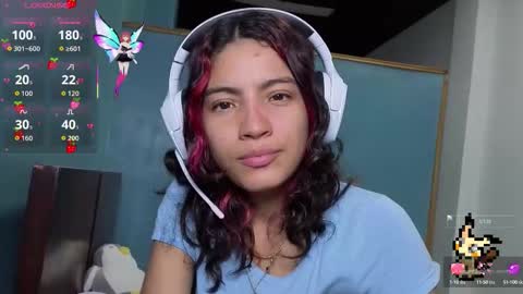 Snapshot of helia_n_amy chatting on October 2025 03:27:01 AM Helia Transfem and Amy online show from October 2025 03:27:01 AM