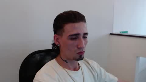 Snapshot of hell_boy66 chatting on March 2026 10:39:02 PM Eros online show from March 2026 10:39:02 PM