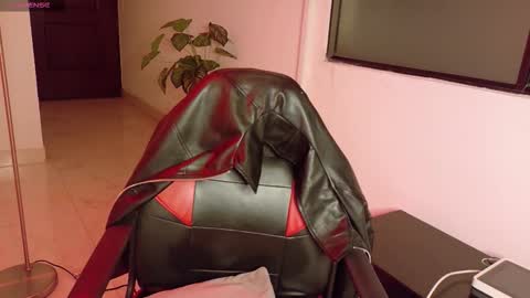 Snapshot of hell_girll_ chatting on October 2025 04:02:02 AM Hell Girl online show from October 2025 04:02:02 AM