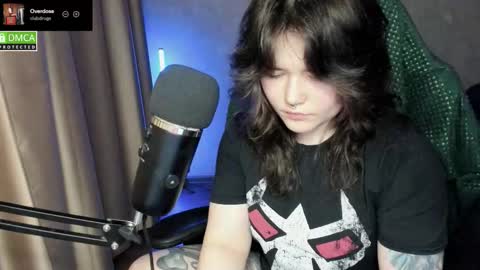 Snapshot of hell_hotline chatting on March 2026 08:46:02 PM Red online show from March 2026 08:46:02 PM
