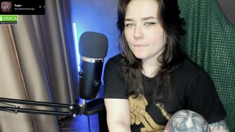 Snapshot of hell_hotline chatting on April 2026 08:42:02 PM Red online show from April 2026 08:42:02 PM