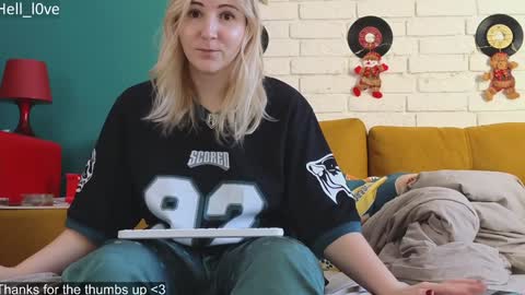 Snapshot of hell_l0ve chatting on January 2025 08:58:01 AM Anastasiia online show from January 2025 08:58:01 AM
