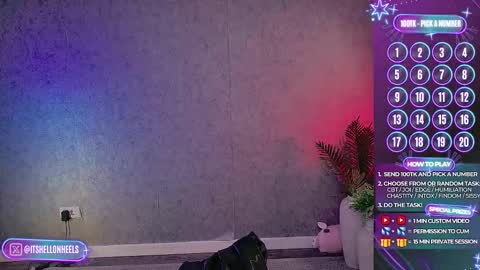 Snapshot of hell_on_heels_ chatting on November 2025 11:43:01 PM - show loyalty and subscribe - online show from November 2025 11:43:01 PM