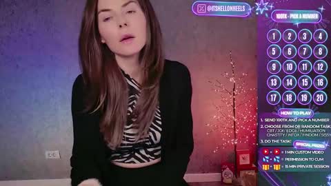 Snapshot of hell_on_heels_ chatting on December 2025 06:52:01 AM - show loyalty and subscribe - online show from December 2025 06:52:01 AM