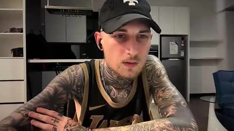 hellacozy online show from February 2026 01:37:01 PM