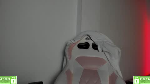 Snapshot of hellen__smith_ chatting on February 2026 07:56:02 AM hellen__smith_ online show from February 2026 07:56:02 AM