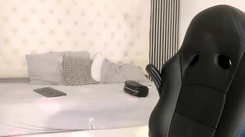 hellen_rice online show from December 2025 03:22:02 AM