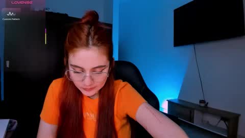 Snapshot of hellena_1 chatting on April 2026 07:15:01 PM Juliet online show from April 2026 07:15:01 PM