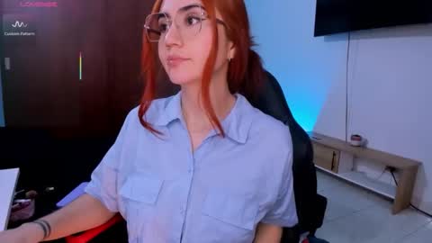 Snapshot of hellena_1 chatting on April 2026 10:32:01 PM Juliet online show from April 2026 10:32:01 PM