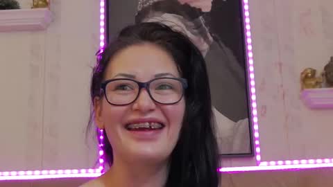    online show from February 2025 04:14:02 AM