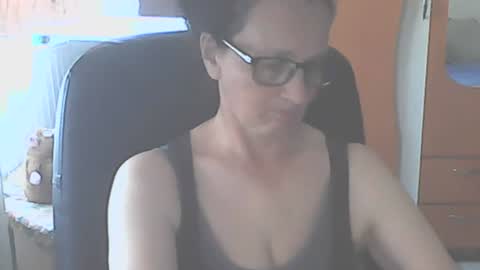 hellenmarie online show from June 2026 10:30:01 AM