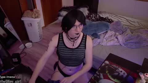 Snapshot of hellfire_girl chatting on March 2026 11:44:01 PM Hayley online show from March 2026 11:44:01 PM