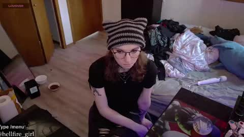 Snapshot of hellfire_girl chatting on March 2026 11:31:02 PM Hayley online show from March 2026 11:31:02 PM