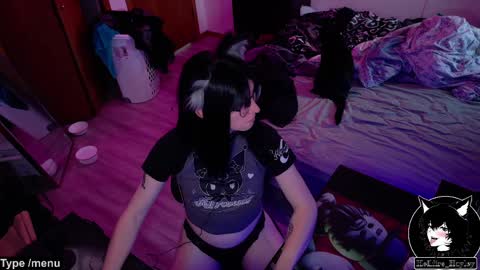 Snapshot of hellfire_girl chatting on April 2026 01:55:01 AM Hayley online show from April 2026 01:55:01 AM