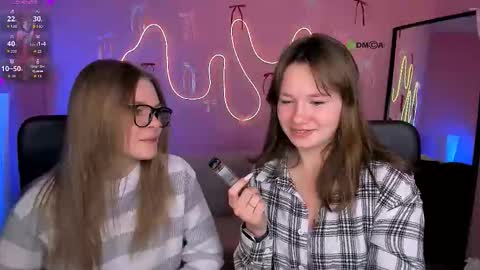 Snapshot of helli_belli chatting on March 2026 08:27:02 PM Helli online show from March 2026 08:27:02 PM