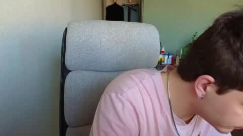 Snapshot of hellish_sugar chatting on April 2026 04:20:02 AM Remy online show from April 2026 04:20:02 AM