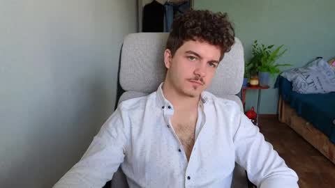 Snapshot of hellish_sugar chatting on April 2026 06:19:01 AM Remy online show from April 2026 06:19:01 AM