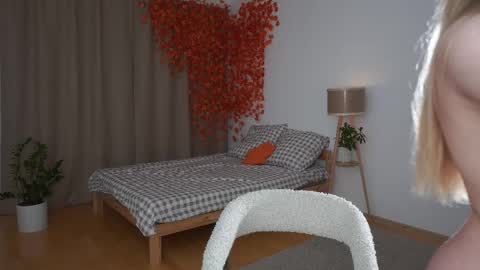 Snapshot of hello_taya chatting on October 2025 10:51:02 PM Taya online show from October 2025 10:51:02 PM