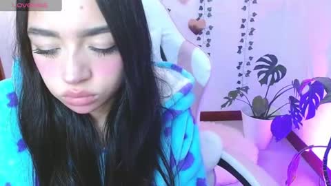 hellokitty_valery1 online show from June 2026 02:24:02 AM