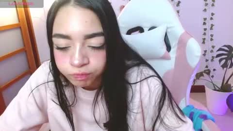 hellokitty_valery1 online show from June 2026 03:25:01 AM