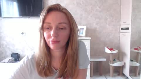 Snapshot of hellokittykaty chatting on May 2026 06:31:02 AM Victory online show from May 2026 06:31:02 AM
