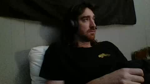 Snapshot of hellothereimcoolyo chatting on May 2026 07:58:01 AM longhairbeardedguy online show from May 2026 07:58:01 AM