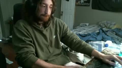 Snapshot of hellothereimcoolyo chatting on May 2026 05:10:02 PM longhairbeardedguy online show from May 2026 05:10:02 PM