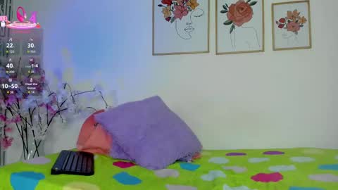 Hellzel online show from September 2025 06:53:01 PM